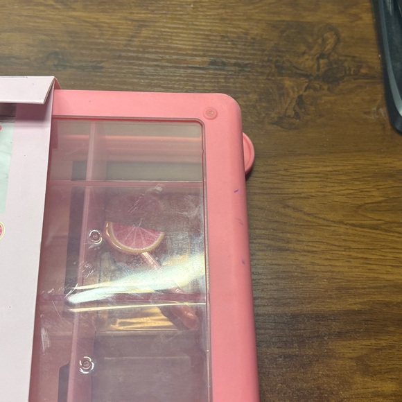 CWC Pink Snack Box with Compartments - Picture 4 of 6